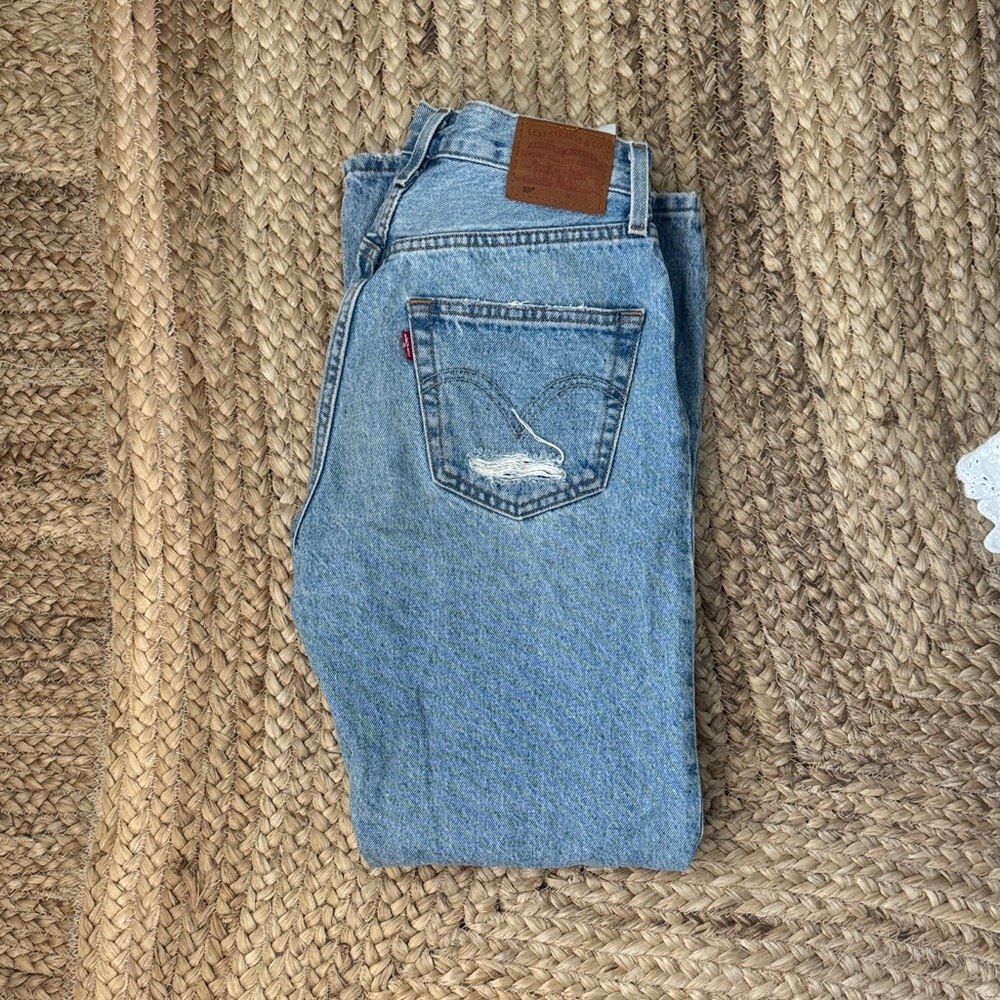 Levi's Light Blue Relaxed Fit Jeans